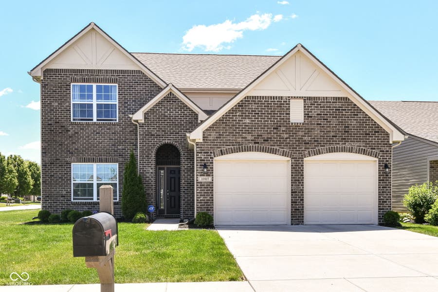Property photo for 10917 Hunter Lake Lane, Indianapolis, IN