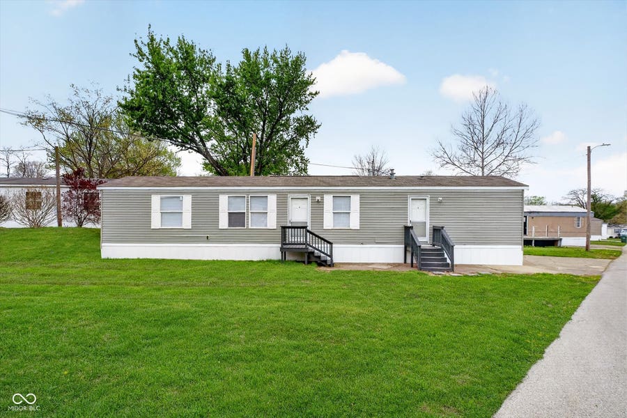 Property photo for 154 Echo Lake E, Mooresville, IN