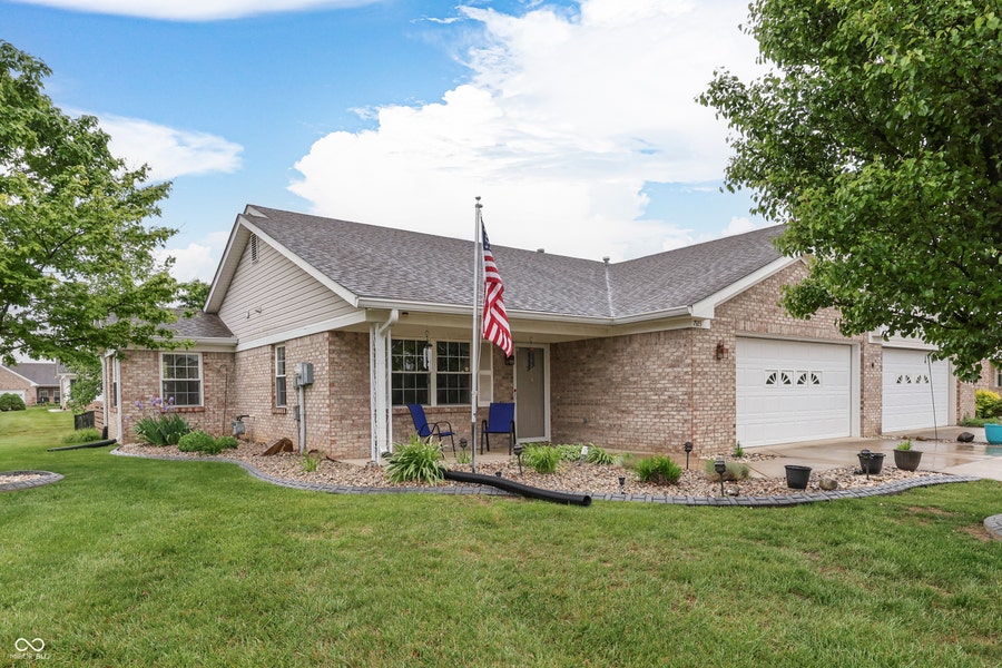 Property photo for 7923 Park Ward Place, Indianapolis, IN