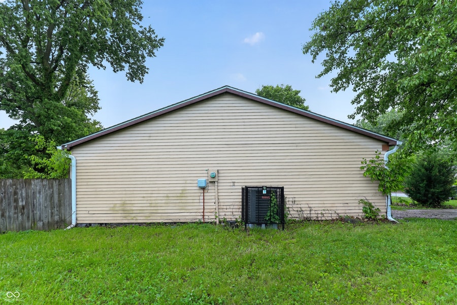 Property photo for 3245 Eastbrooke Circle, Indianapolis, IN