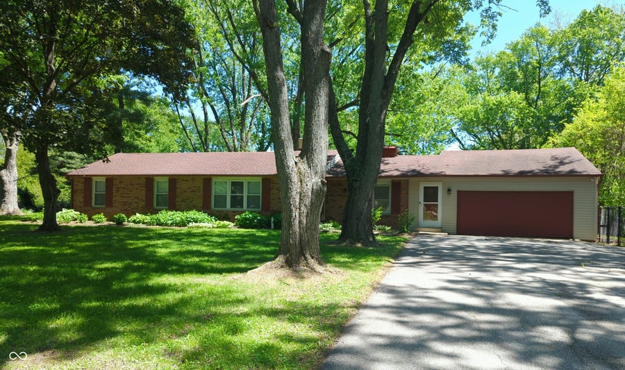 Property photo for 8615 El Rico Drive, Indianapolis, IN