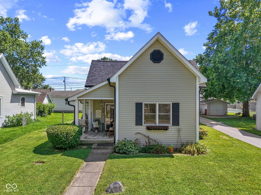 Property photo for 381 W Pearl Street, Greenwood, IN