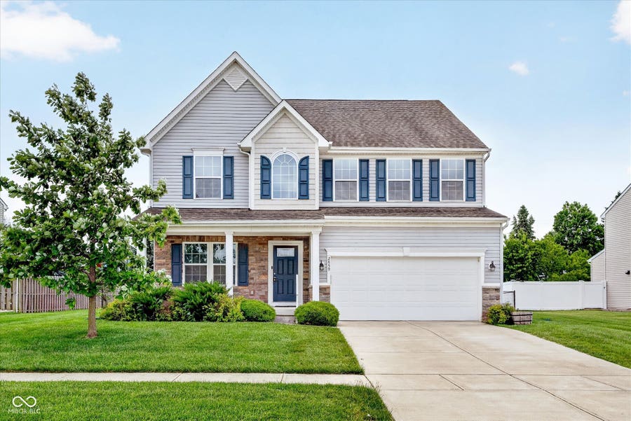 Property photo for 2859 Holiday Way, Greenwood, IN