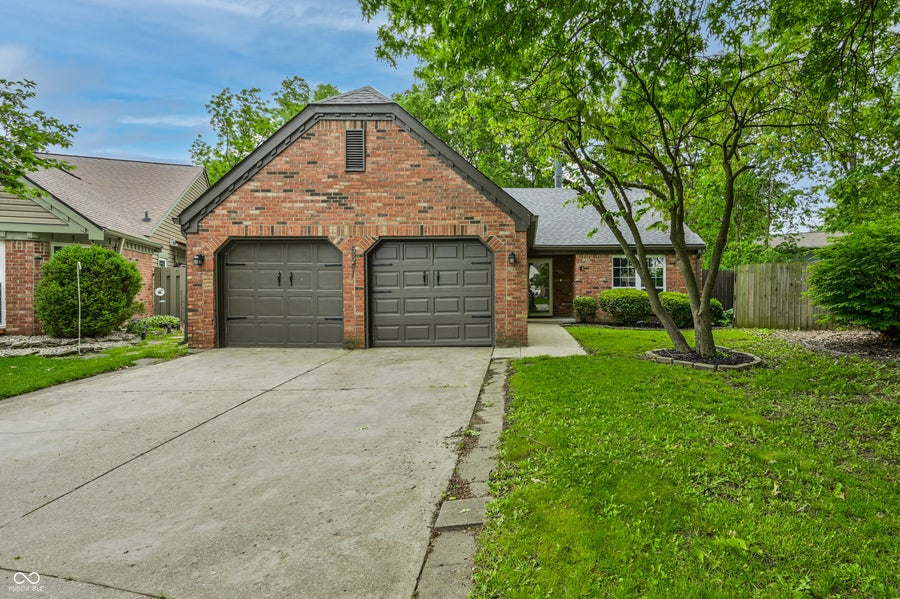 Property photo for 6841 Colony Pointe South Drive, Indianapolis, IN