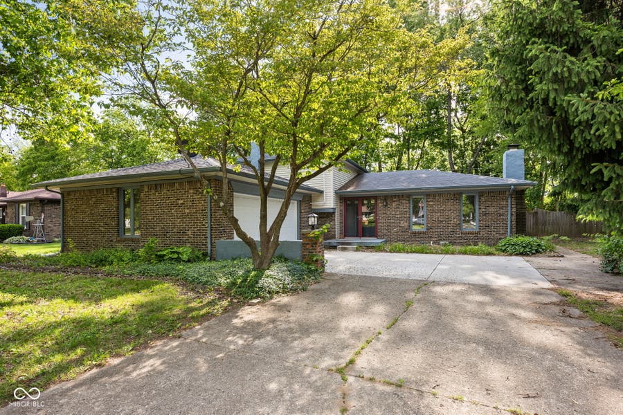 Property photo for 310 S Serenity Way, Greenwood, IN