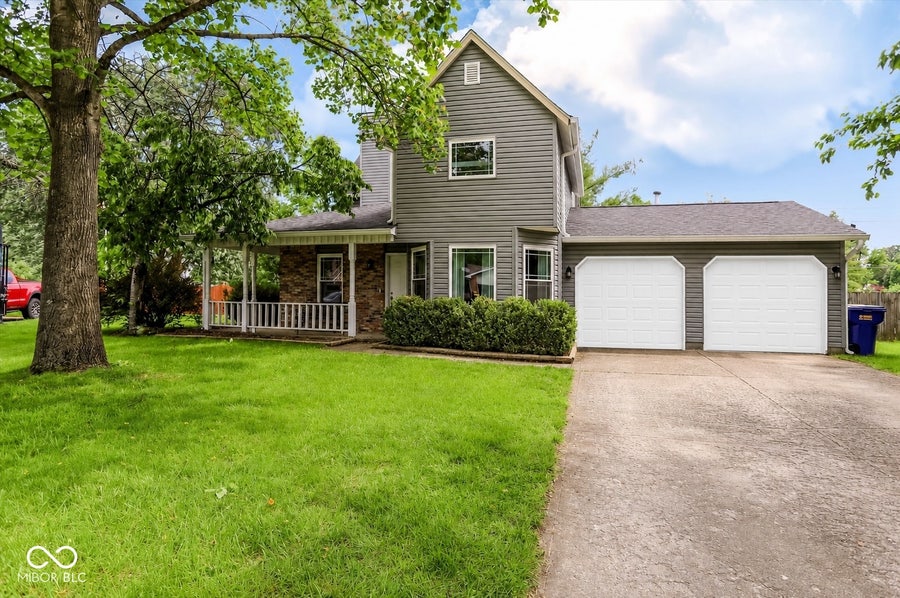 Property photo for 11233 Bayridge Circle E, Indianapolis, IN