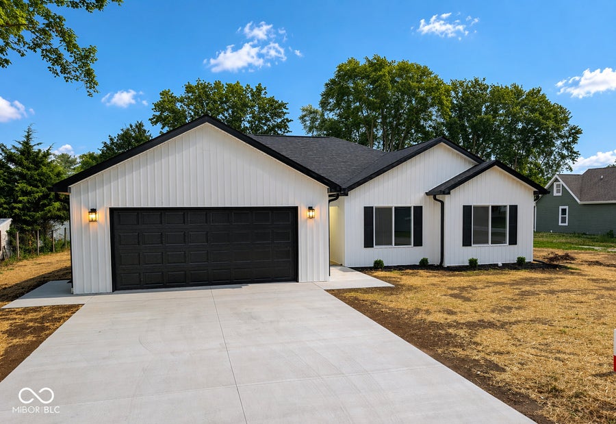 Property photo for 403 Poplar Street, Elizabethtown, IN