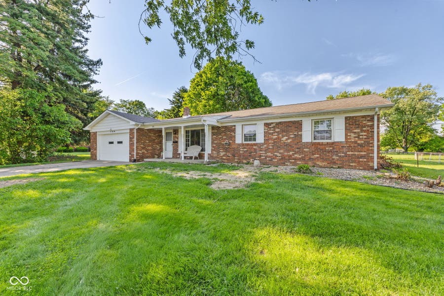 Property photo for 248 Tulip Drive, Indianapolis, IN