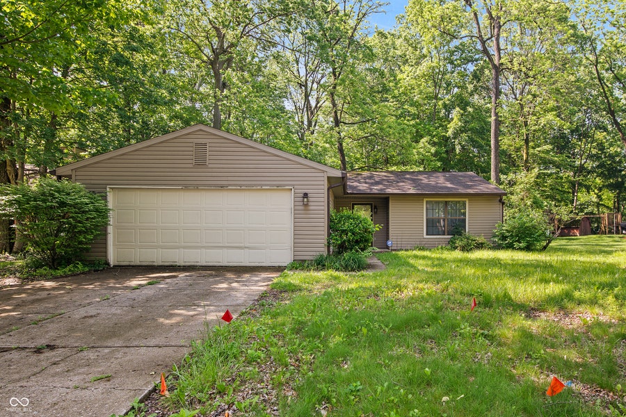 Property photo for 4325 Clayburn Drive, Indianapolis, IN