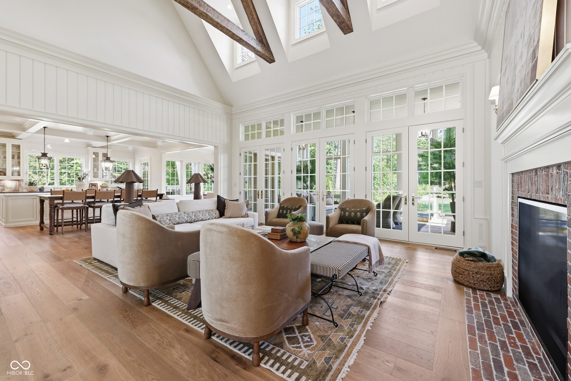 10400 Holliday Farms Boulevard, Zionsville, IN 46077