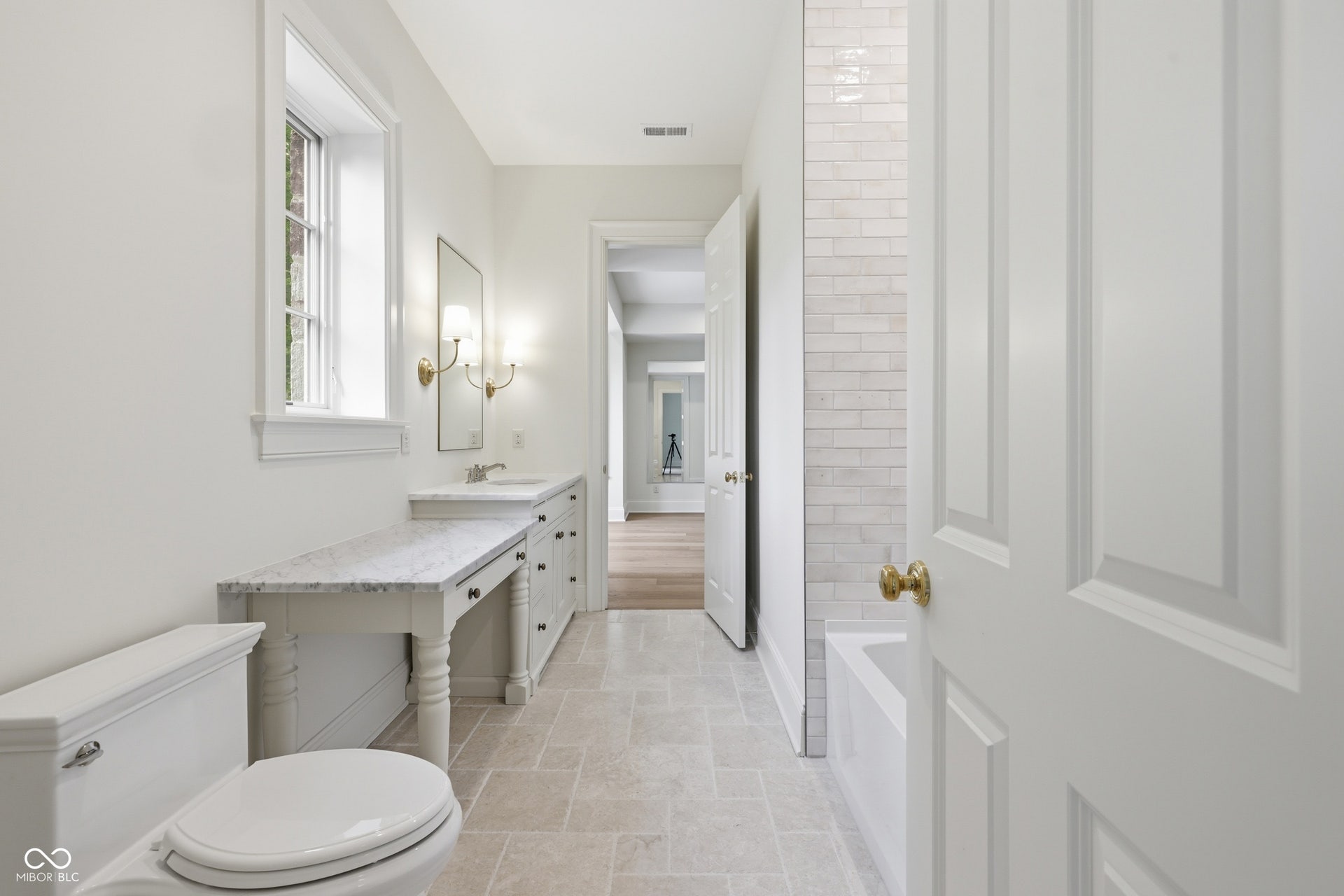 10400 Holliday Farms Boulevard, Zionsville, IN 46077