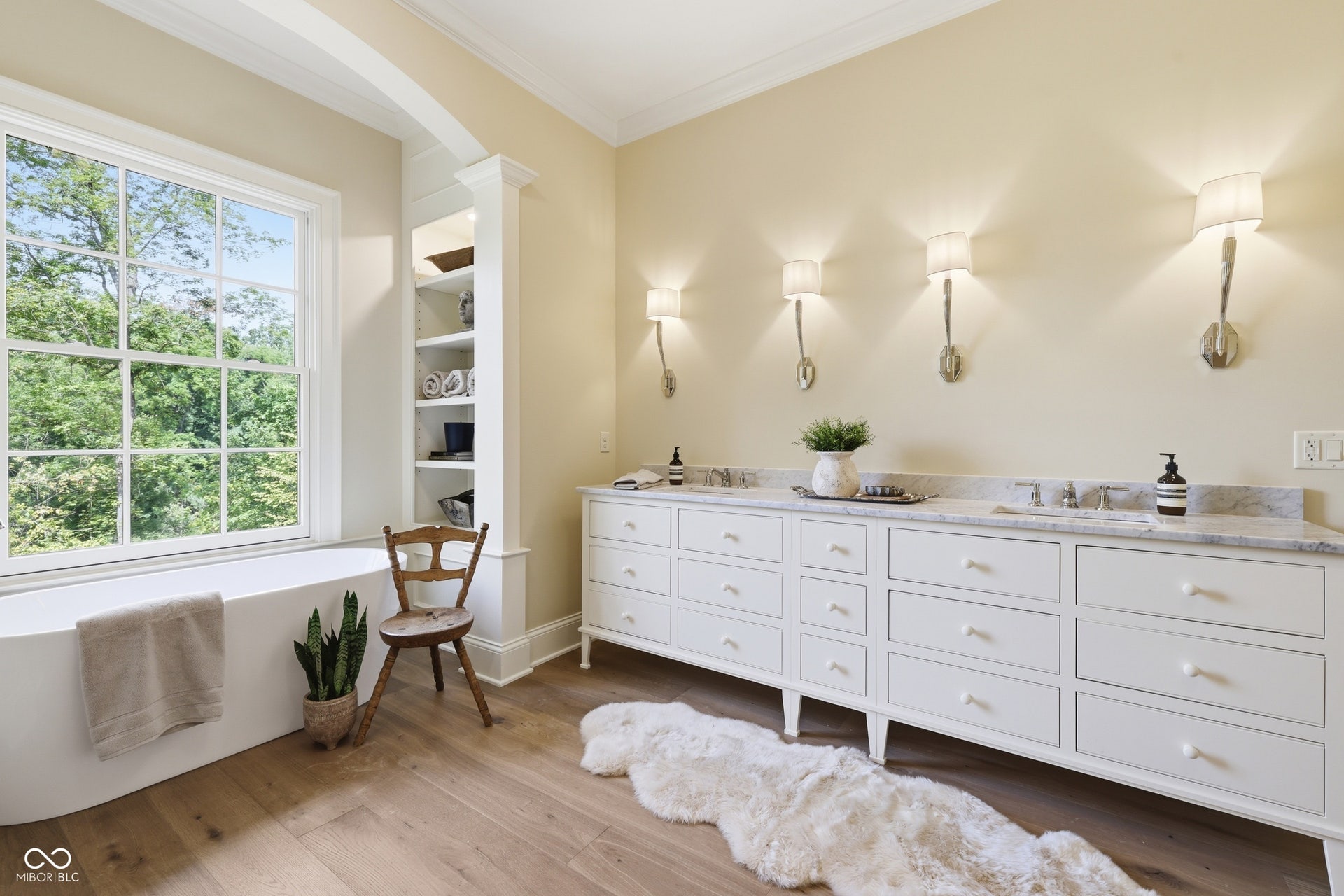 10400 Holliday Farms Boulevard, Zionsville, IN 46077