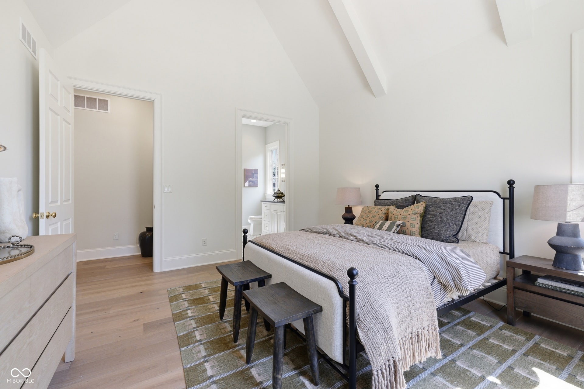 10400 Holliday Farms Boulevard, Zionsville, IN 46077