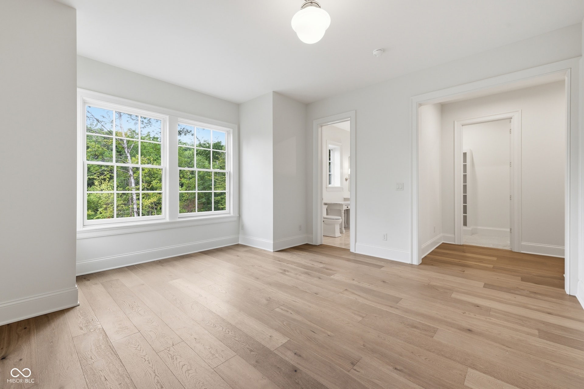 10400 Holliday Farms Boulevard, Zionsville, IN 46077