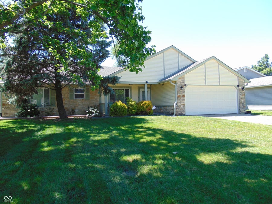 Property photo for 8218 Ehlerbrook Road, Indianapolis, IN