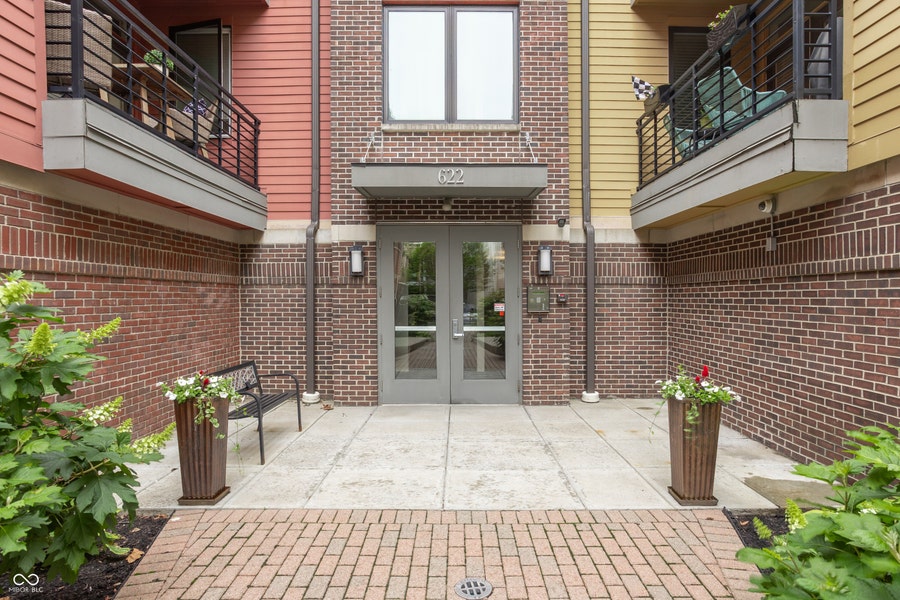 Property photo for 622 E 10th Street, Indianapolis, IN
