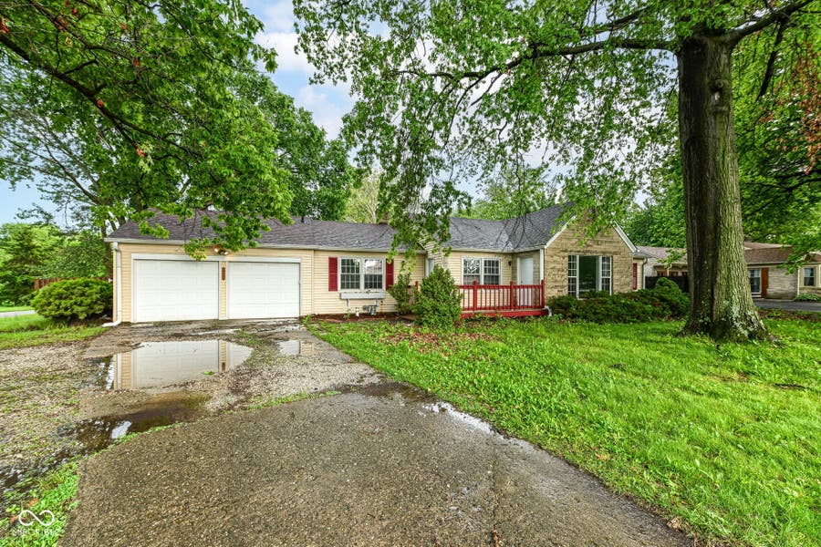 Property photo for 8655 N College Avenue, Indianapolis, IN
