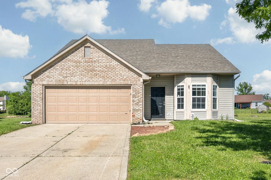 Property photo for 1355 Egret Lane, Greenwood, IN