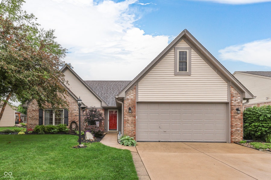 Property photo for 1053 Fountain Grass Drive, Greenwood, IN