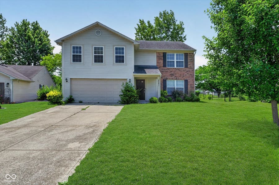 Property photo for 9941 Comb Run Court, Avon, IN