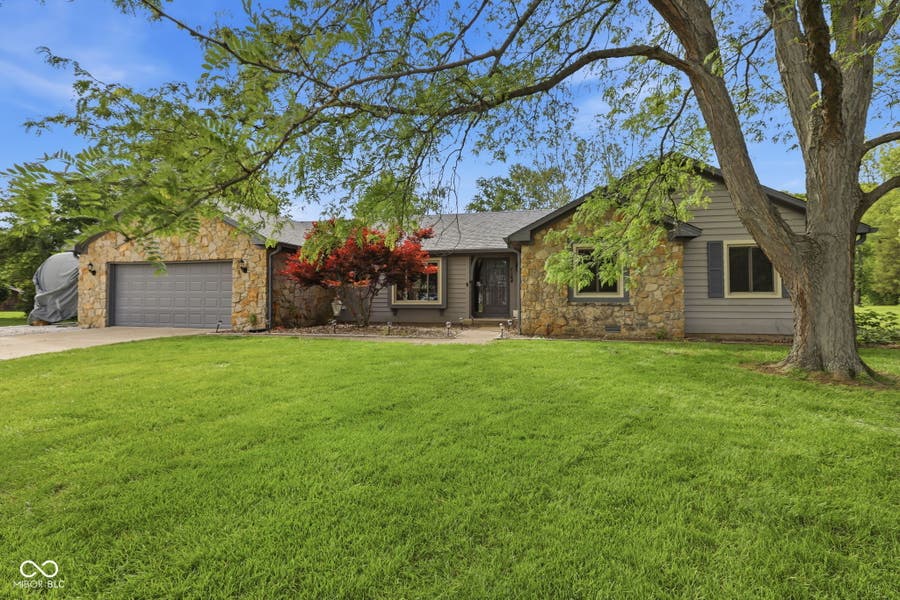 Property photo for 7164 Sandalwood Drive, Avon, IN