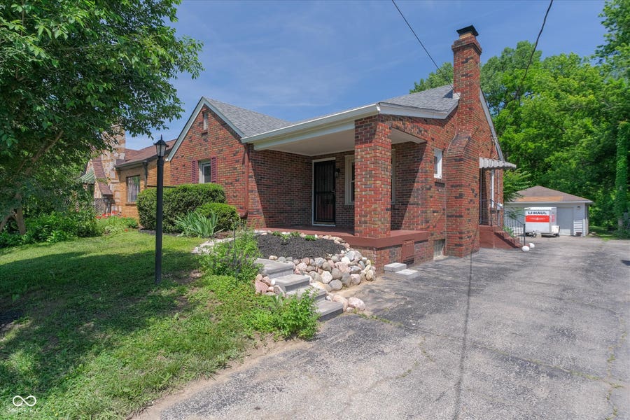Property photo for 610 W Hanna Avenue, Indianapolis, IN