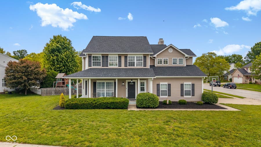 Property photo for 7979 Cobblesprings Drive, Avon, IN