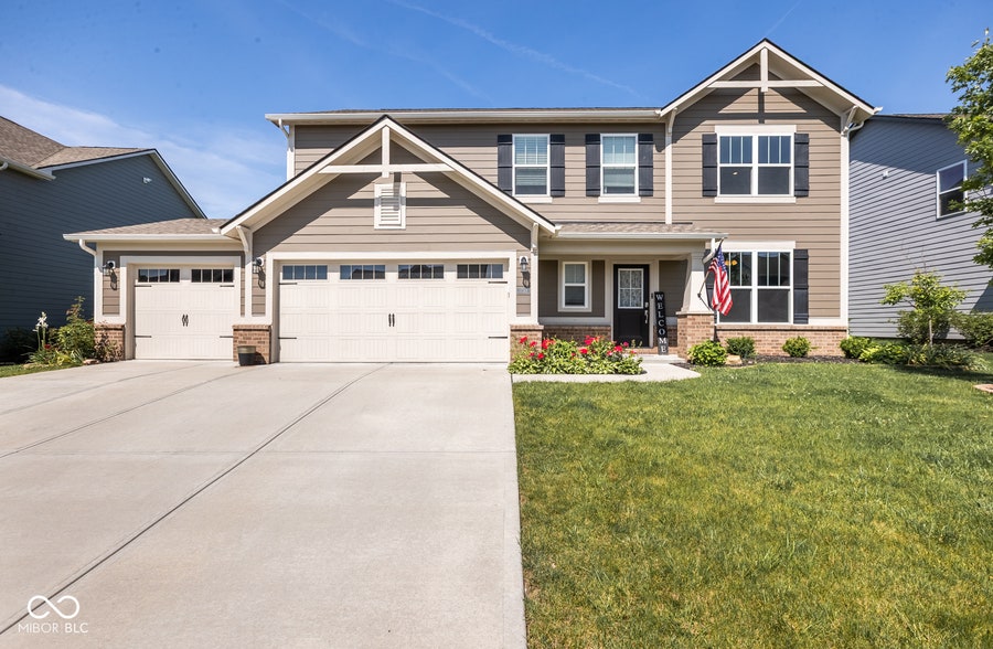 Property photo for 17301 Tribute Row, Noblesville, IN