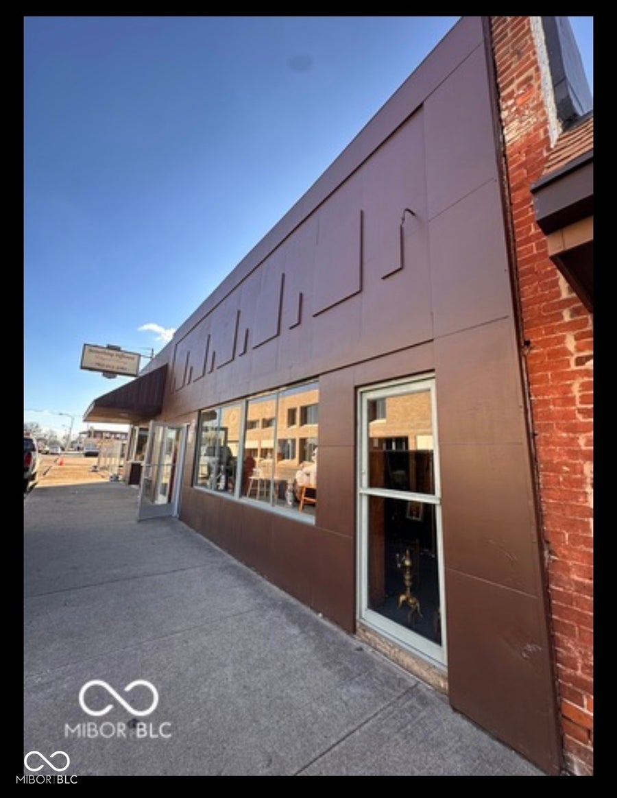 Property photo for 1213 Main Street, Anderson, IN
