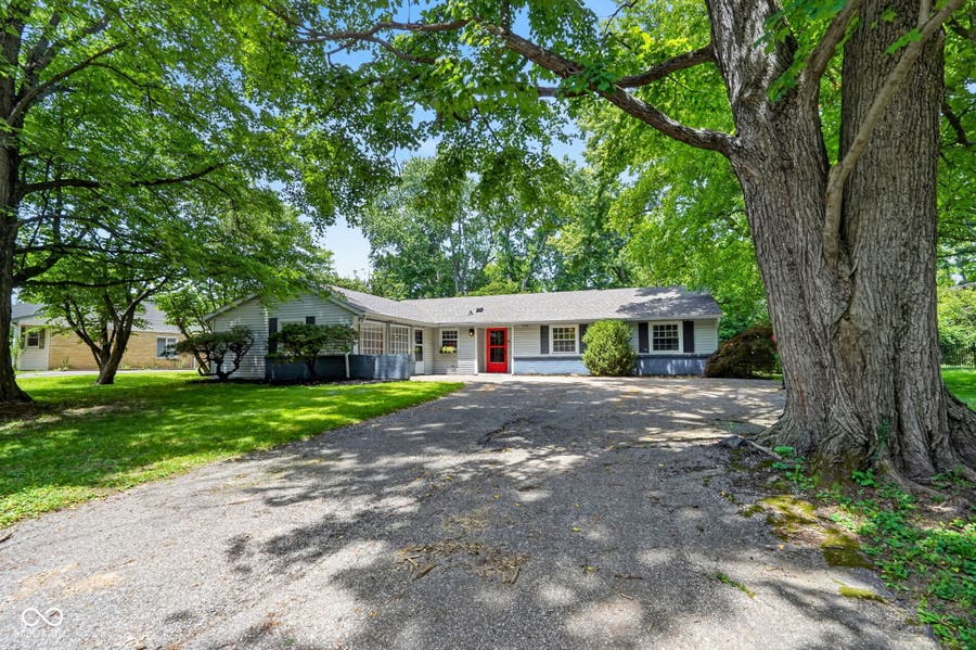 Property photo for 1550 W 72nd Street, Indianapolis, IN
