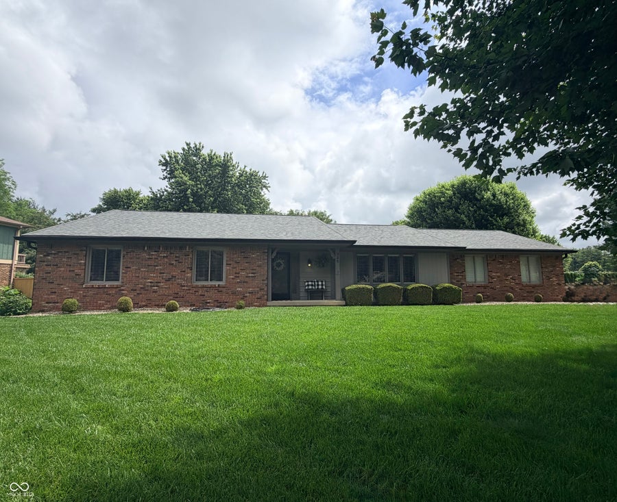 Property photo for 325 Rolling Trails Road, Greenwood, IN