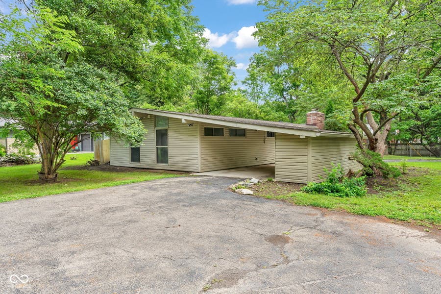 Property photo for 9105 Washington Boulevard, Indianapolis, IN