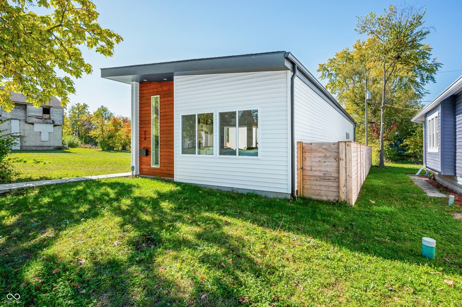 Property photo for 318 N Tacoma Avenue, Indianapolis, IN