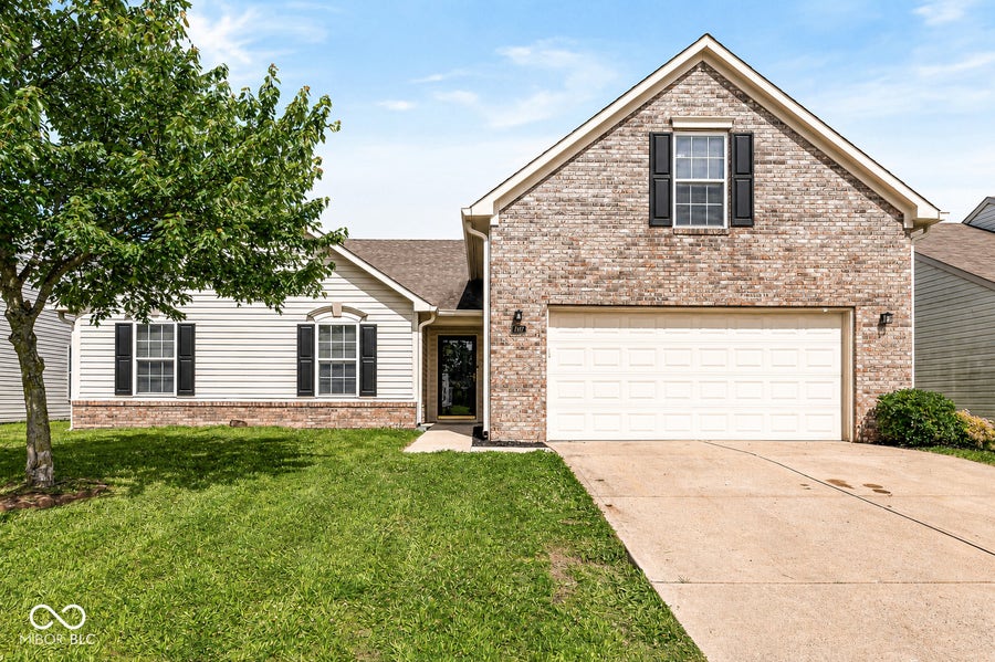 Property photo for 2747 Foxbriar Place, Indianapolis, IN
