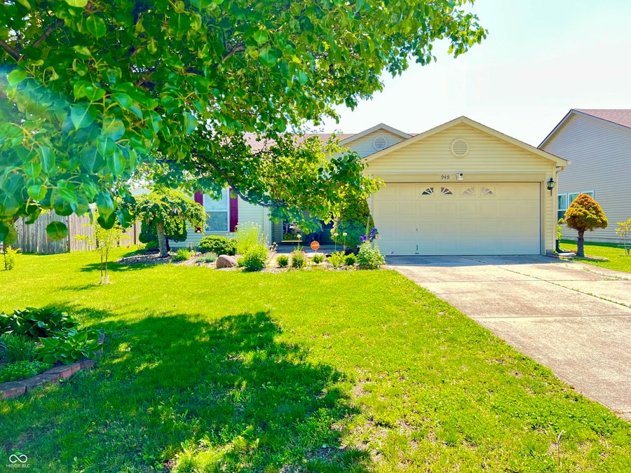 Property photo for 949 Runnymede Drive, Greenfield, IN