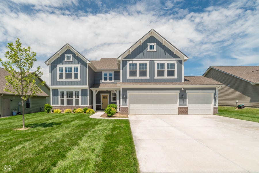 Property photo for 1054 E Valley Oak Court, Mooresville, IN
