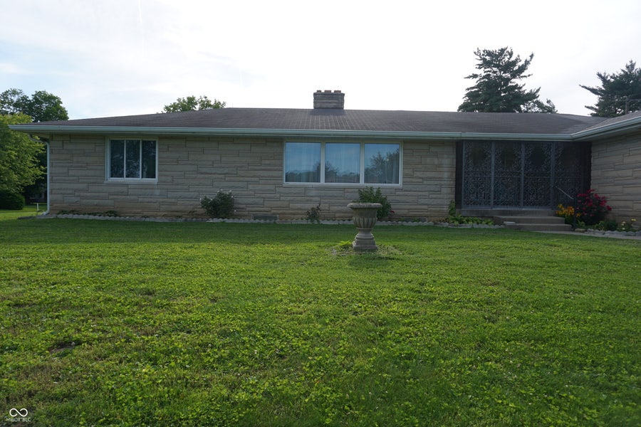 Property photo for 76 Kirk Drive E, Indianapolis, IN