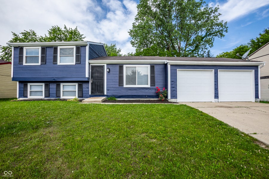 Property photo for 612 Woodlark Drive, Indianapolis, IN