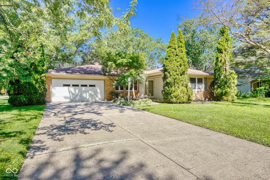 Property photo for 8230 Shadow Circle, Indianapolis, IN