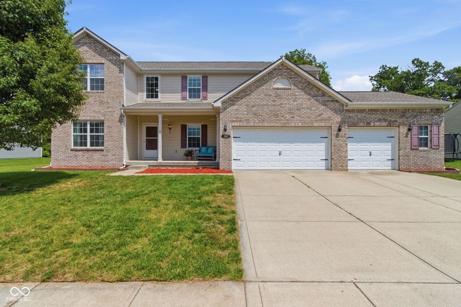 Property photo for 1867 Archbury Drive, Avon, IN