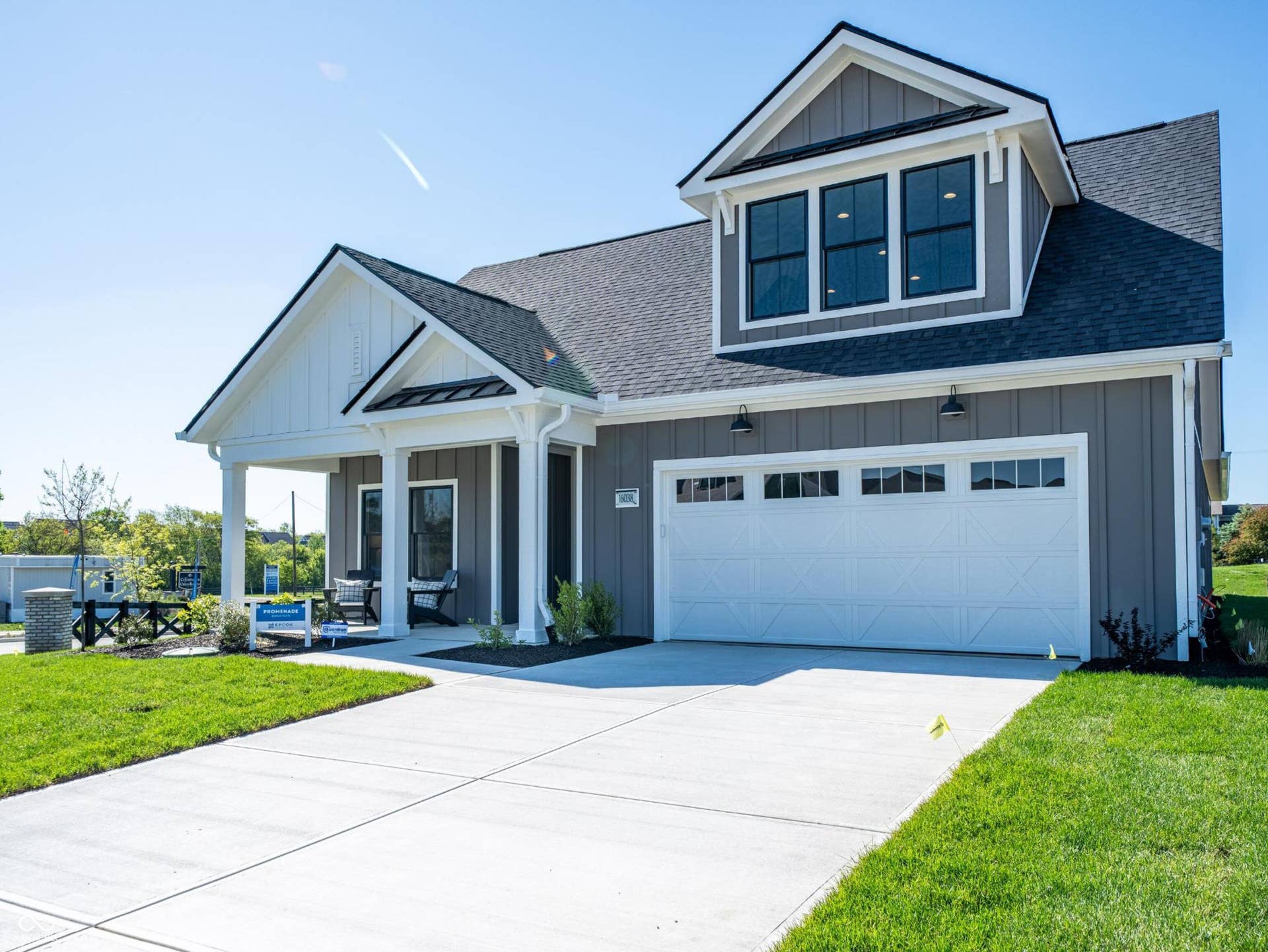 Photos shown are of a similar model. Actual home may differ in features/finishes.