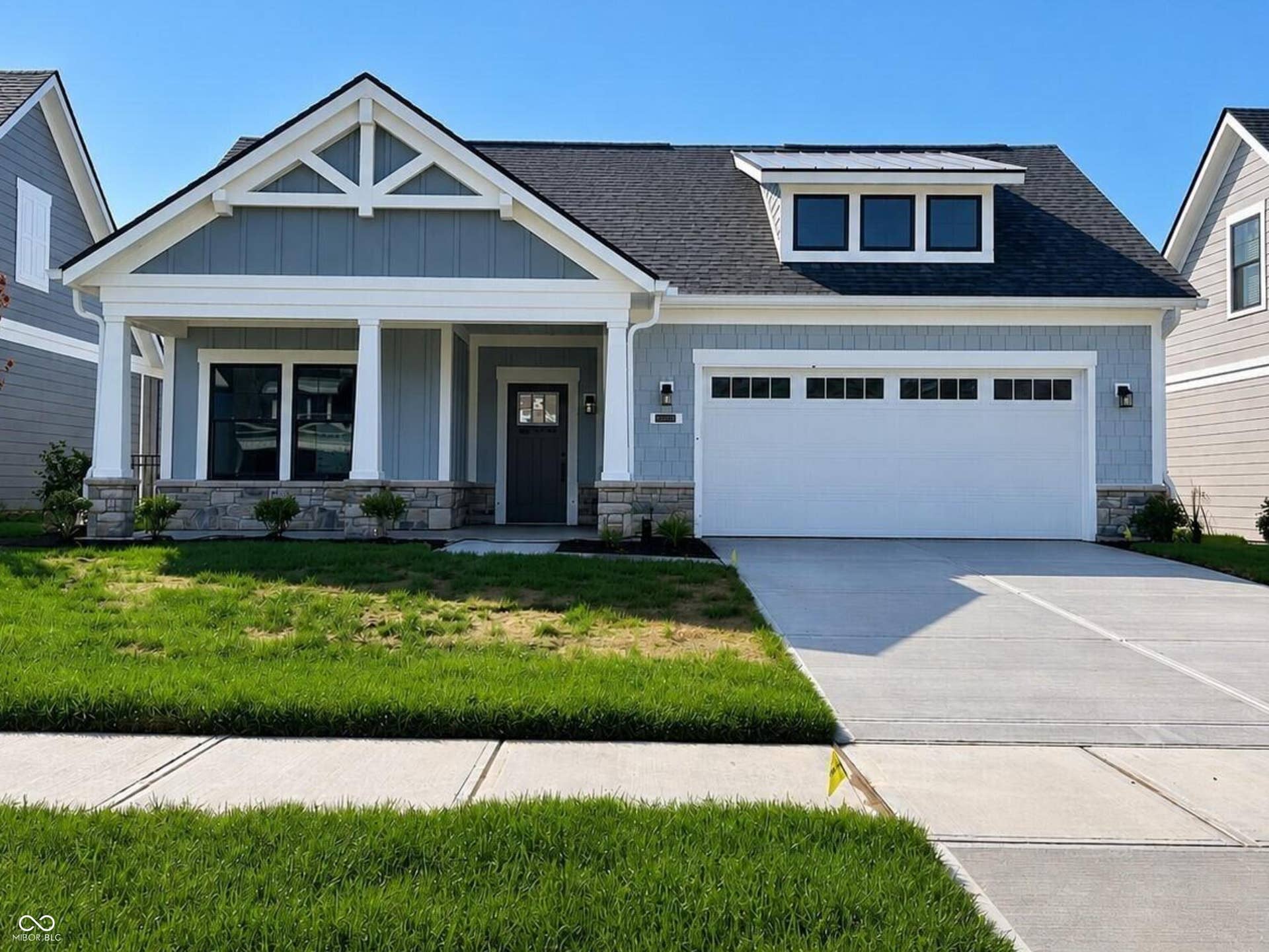 7073 Yosemite Drive, Zionsville, IN 46077