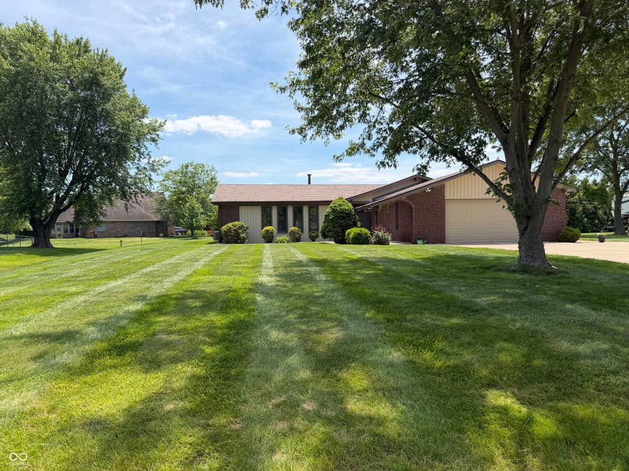 Property photo for 7007 W Meadows Lane, Greenfield, IN
