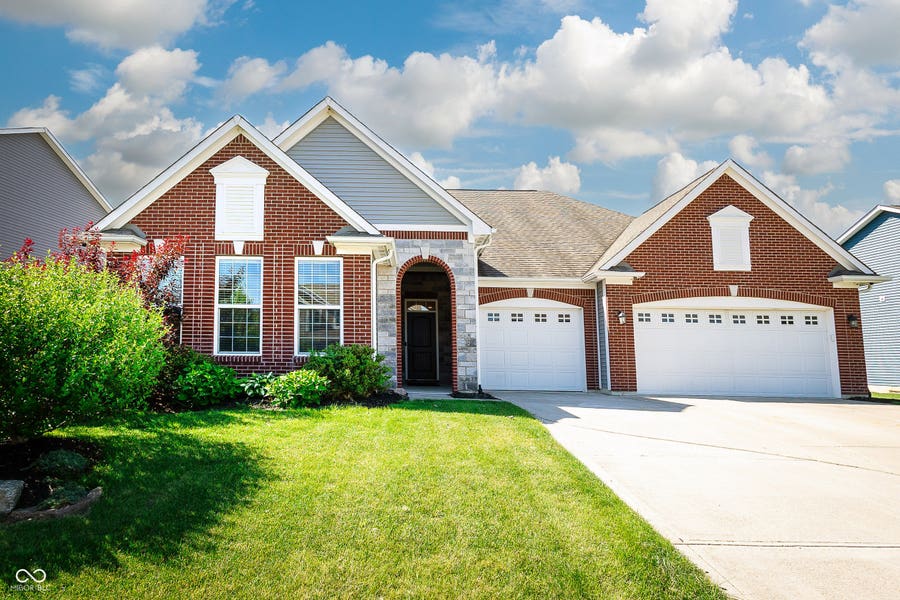 Property photo for 9239 Thames Drive, Avon, IN