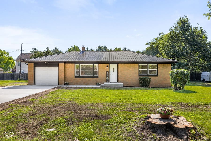 Property photo for 121 Buisdale Drive, Indianapolis, IN