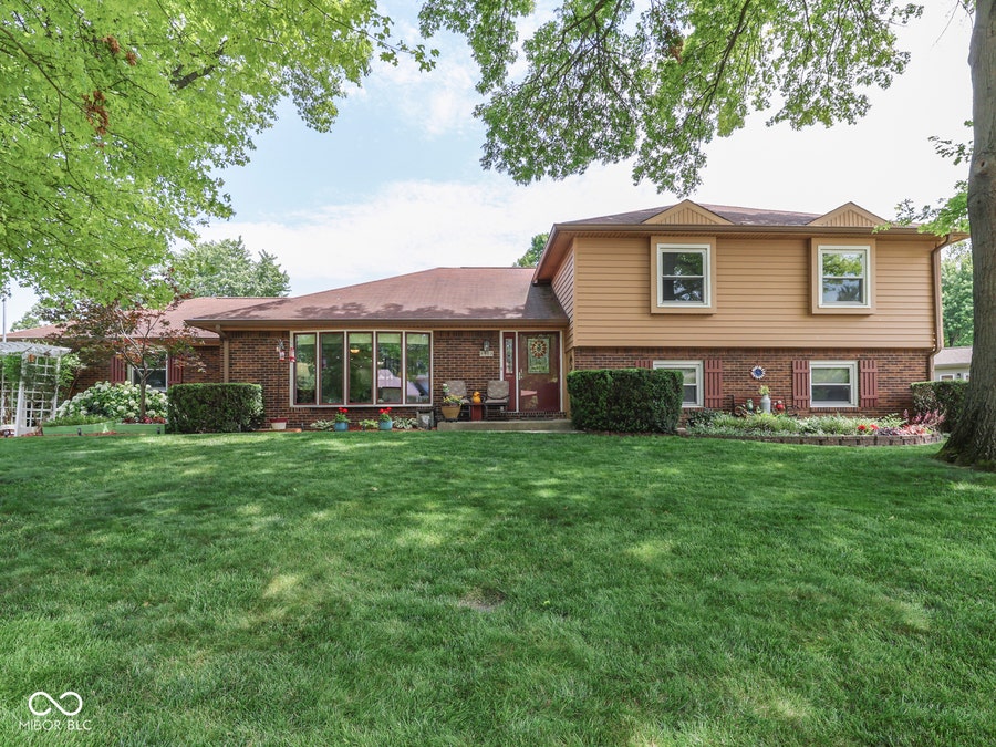 Property photo for 6903 White Pines Court, Indianapolis, IN