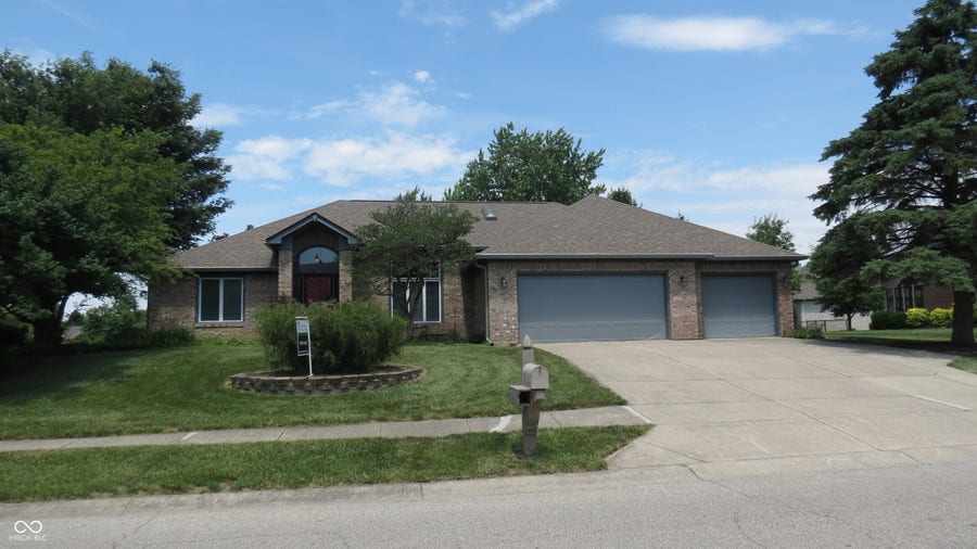 Property photo for 1136 N Manchester Drive, Greenfield, IN