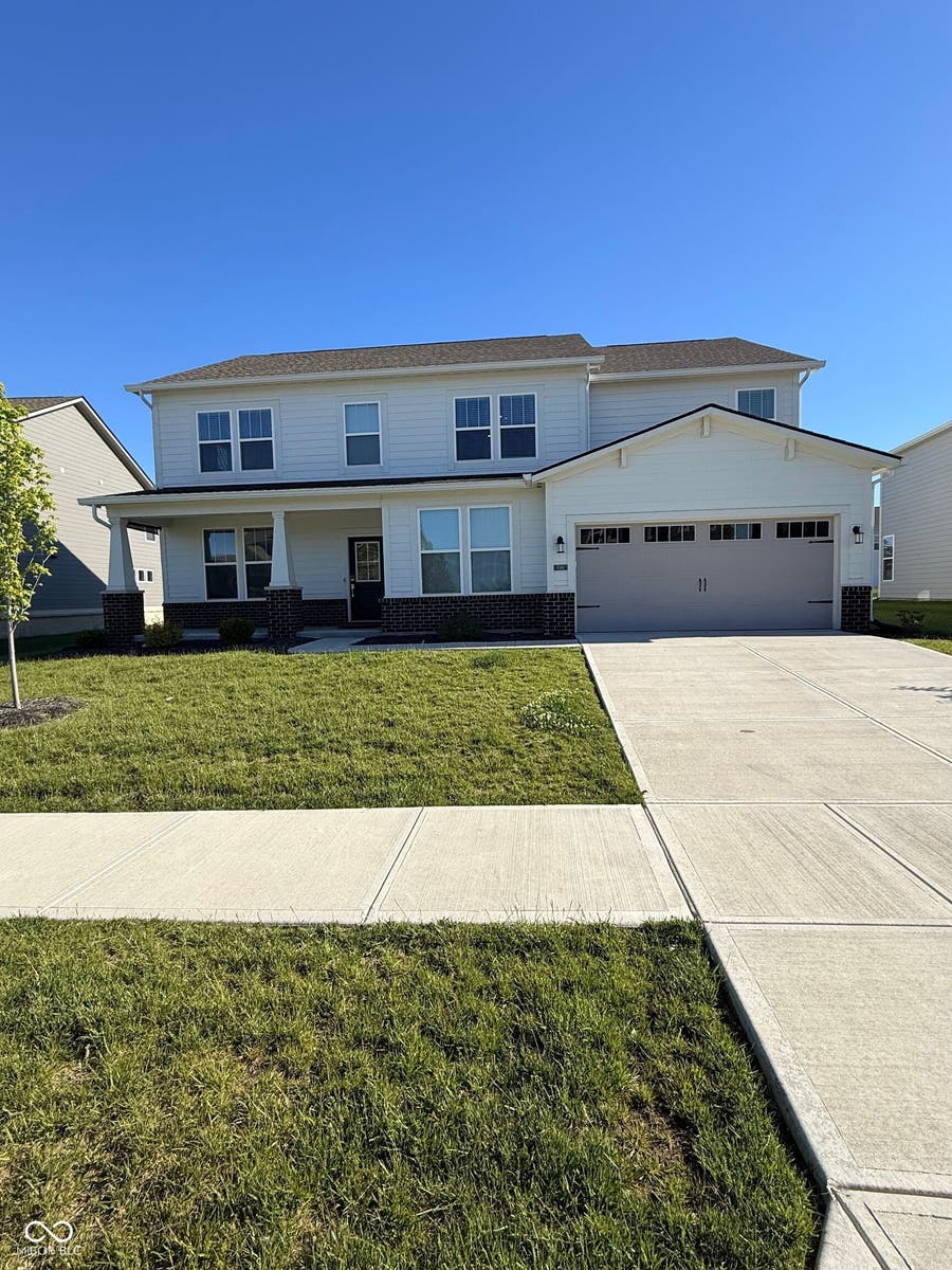 Property photo for 1046 Elmwood Lane, Greenwood, IN