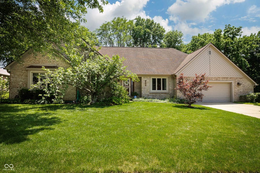 Property photo for 6767 Romeo Drive, Avon, IN