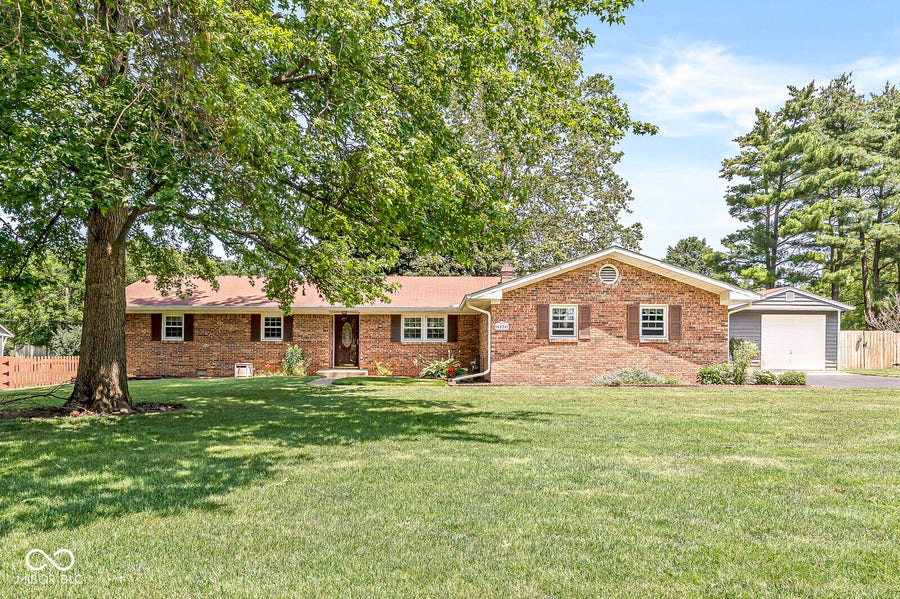 Property photo for 6826 Karyn Drive, Avon, IN